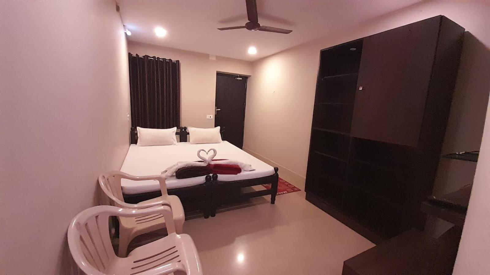 Hotel Temple City Papanasam 외부 사진
